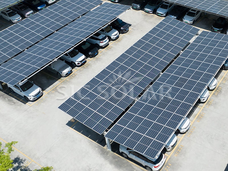 Hệ thống lắp đặt mặt đất năng lượng mặt trời cho nhà để xe 200KW tại Đức