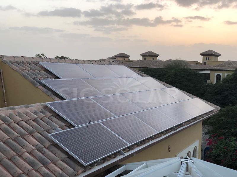 Giá đỡ năng lượng mặt trời trên mái ngói gốm 10KW ở Hà Lan