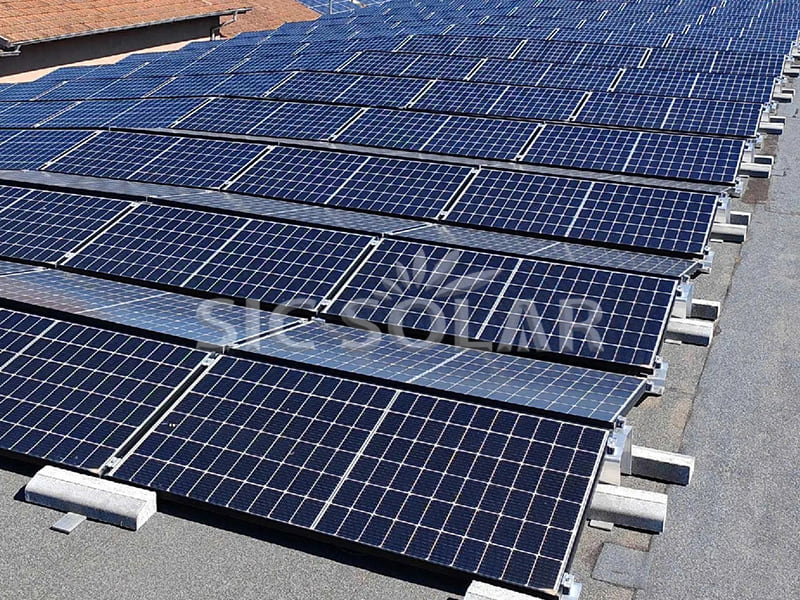 Giá đỡ tấm pin mặt trời 500KW cho mái nhà phẳng tại Hà Lan