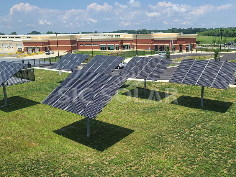 Giá đỡ lắp đặt tấm pin mặt trời một cực 50KW tại Hoa Kỳ